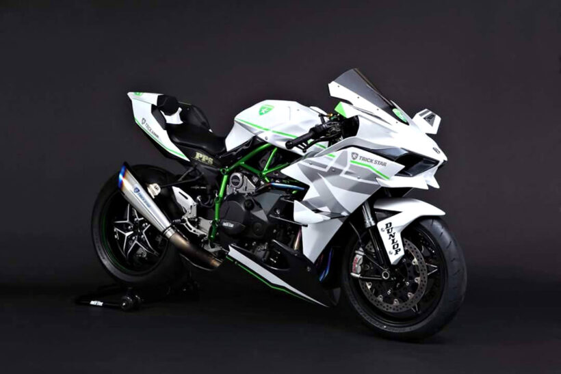 Hình ảnh Kawasaki Ninja H2R độ theo tone màu trắng