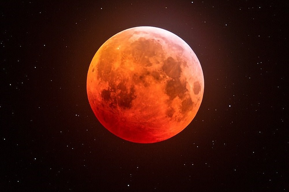 Hình ảnh đẹp về trăng máu