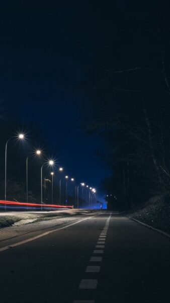 Hình ảnh con đường về đêm