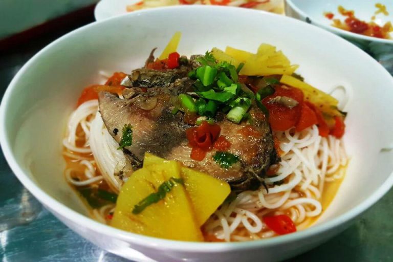 Món ngon Quảng Ngãi: Khám phá hương vị đặc trưng của miền Trung Việt Nam.